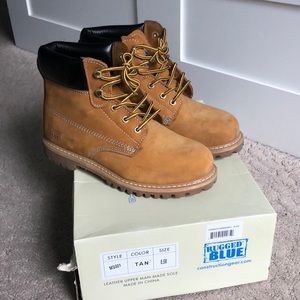 Steel toed construction shoes